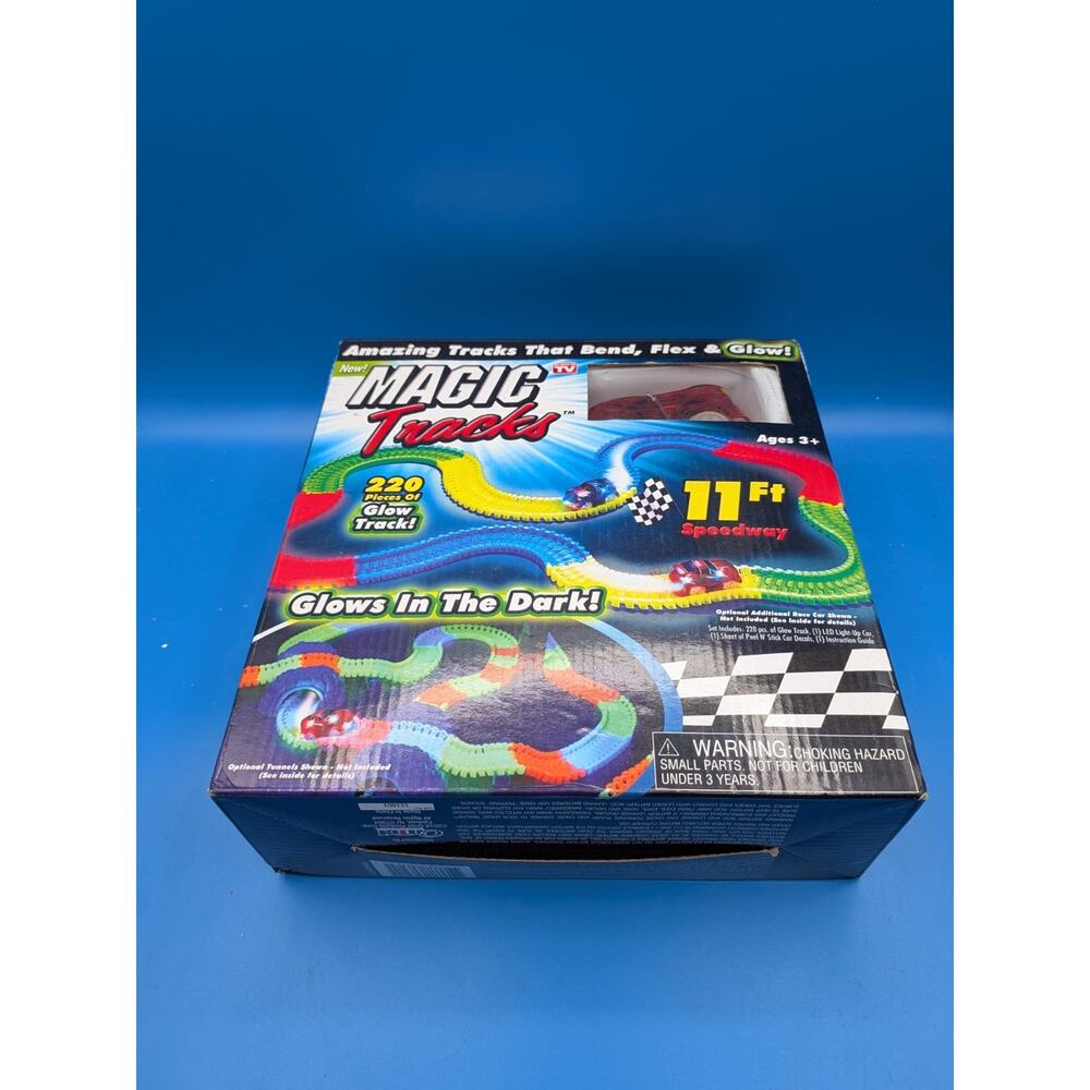 Magic Tracks Glow In The Dark 220 Pieces 11 ft. Speedway Car 78 Decals NEW/Red